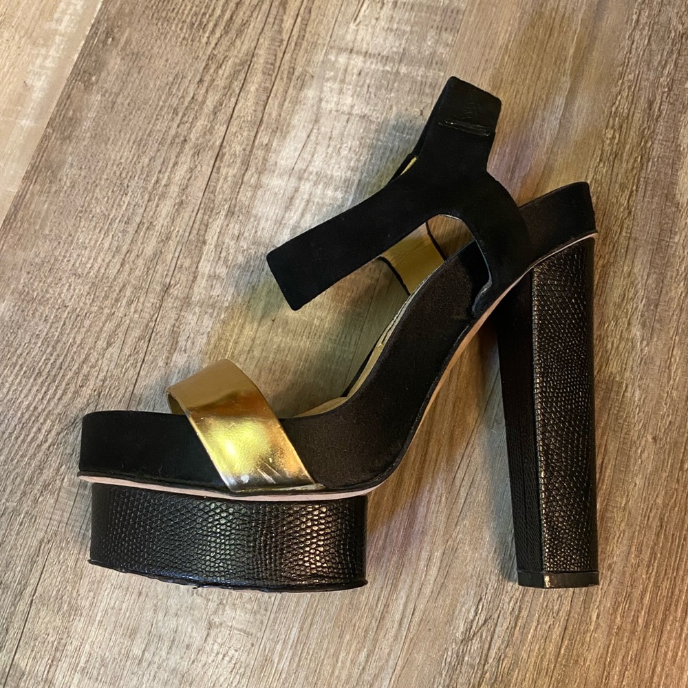 Diane Von Furstenberg Gold and Black Platform Heels